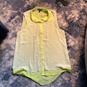 Express-Sleeveless Blouse